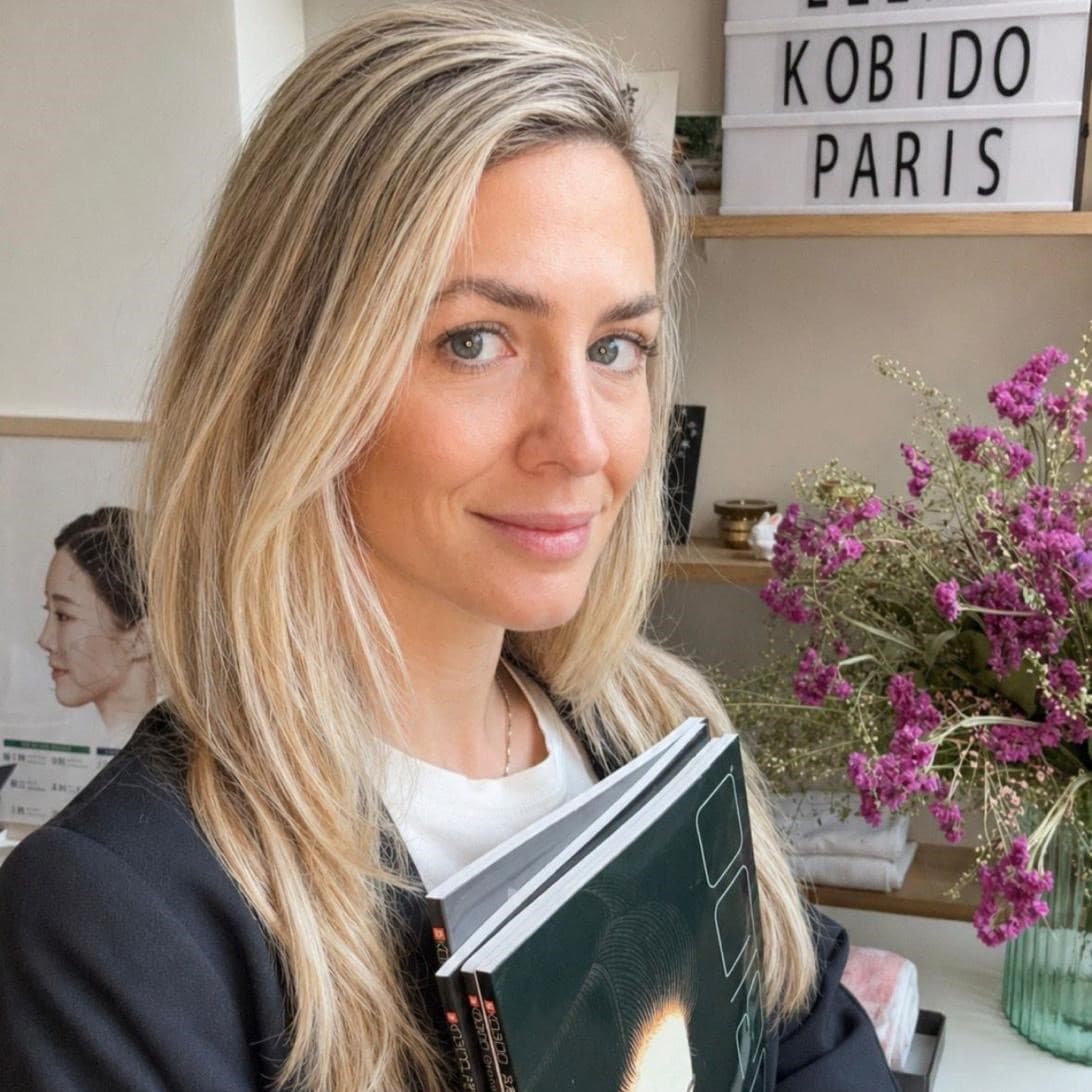 Elena, Kobido practitioner in Paris, professional portrait